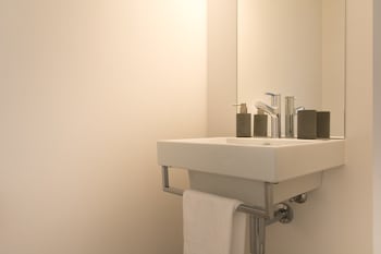 top city center lion monument