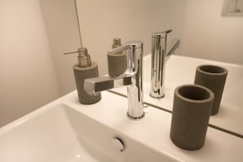 top city center lion monument