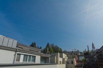 top city center lion monument