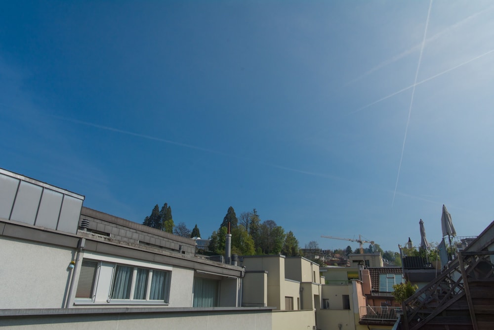 top city center lion monument