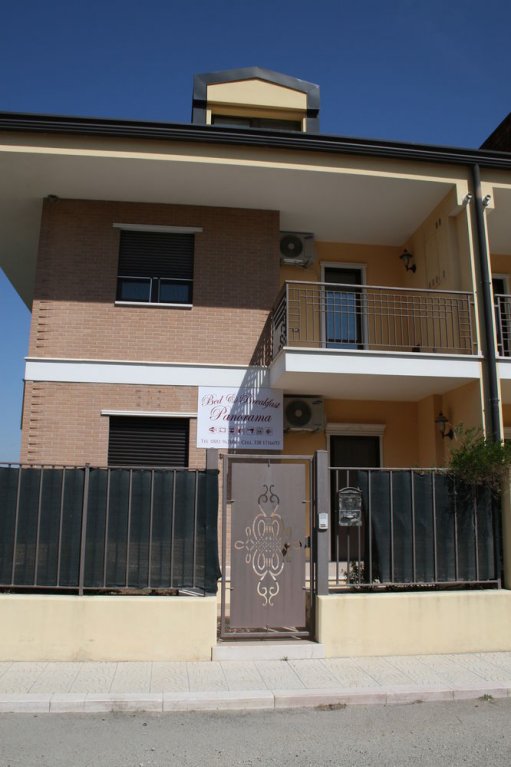 bed breakfast panorama