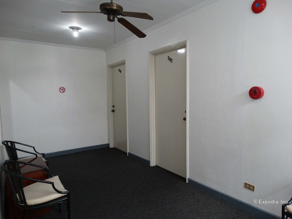 adriatico arms hotel