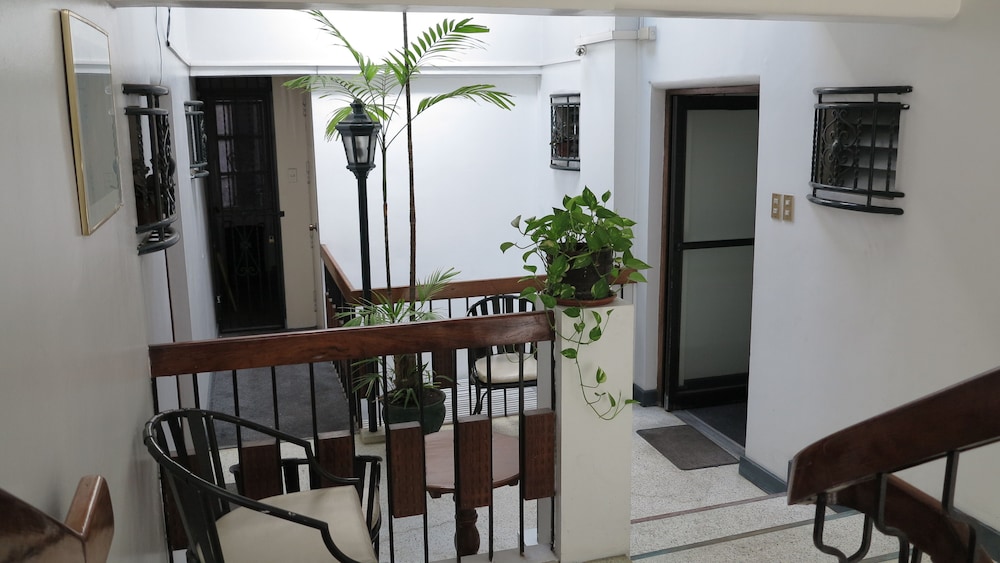 adriatico arms hotel