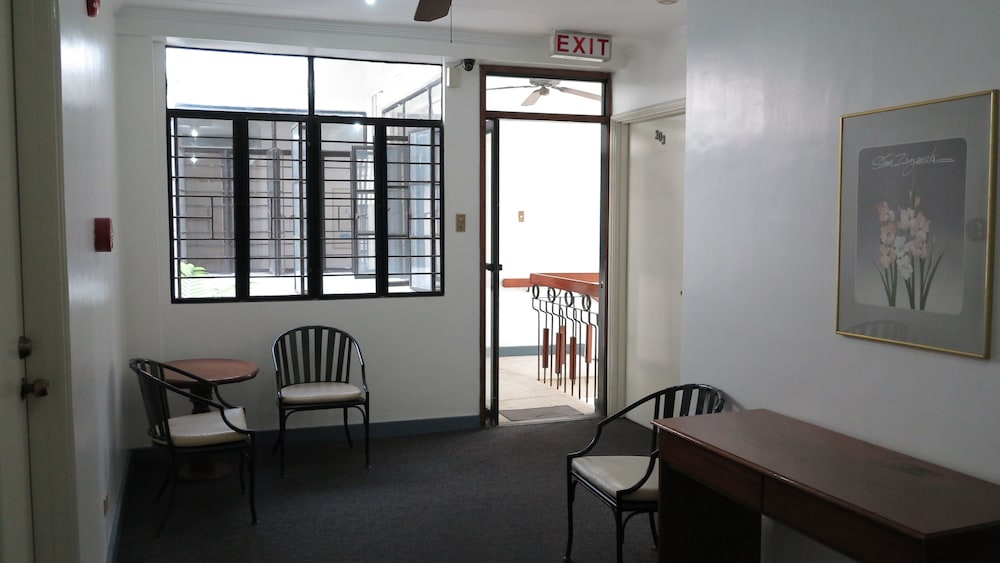 adriatico arms hotel