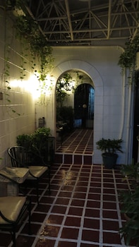 adriatico arms hotel