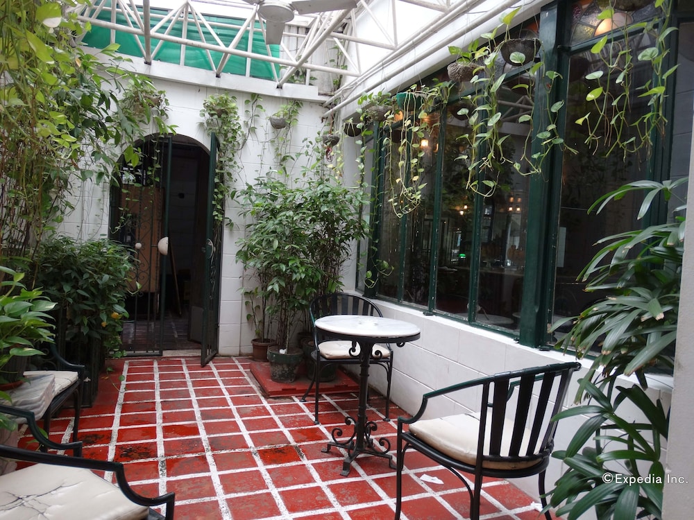 adriatico arms hotel