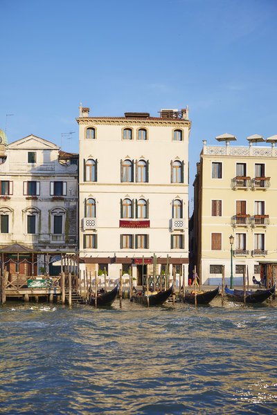 hotel antiche figure