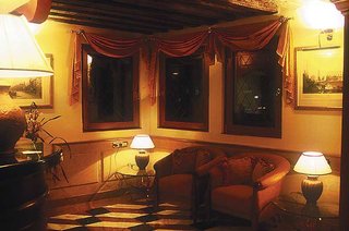 hotel antiche figure