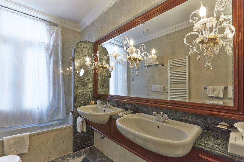 hotel antiche figure