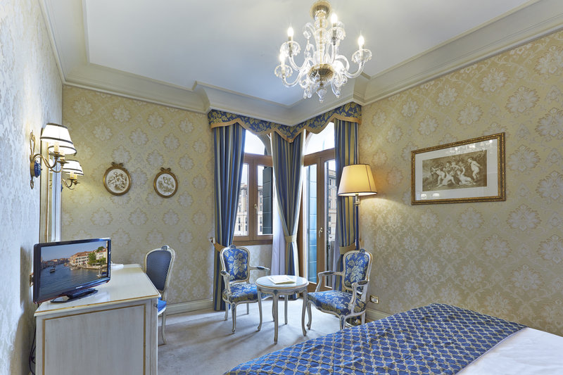 hotel antiche figure