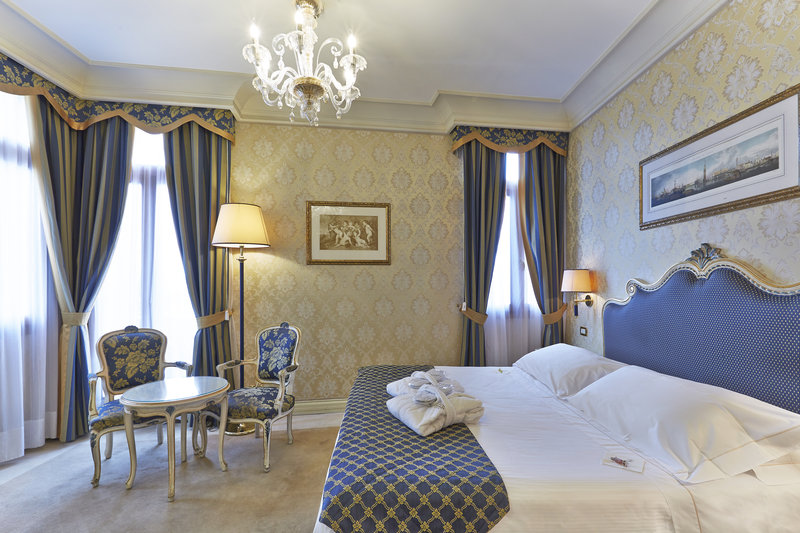 hotel antiche figure