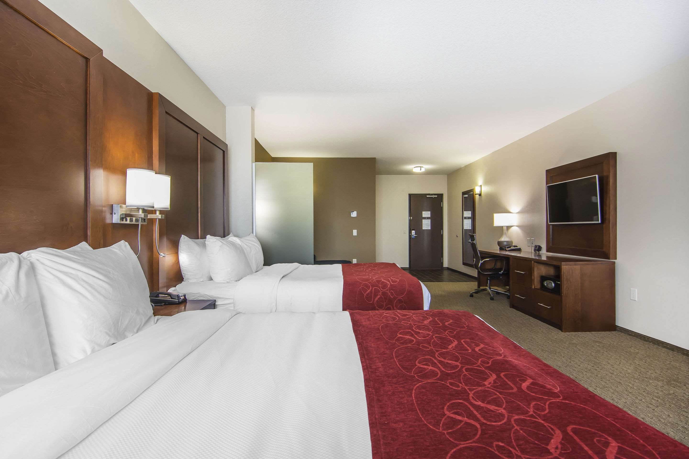 comfort suites regina