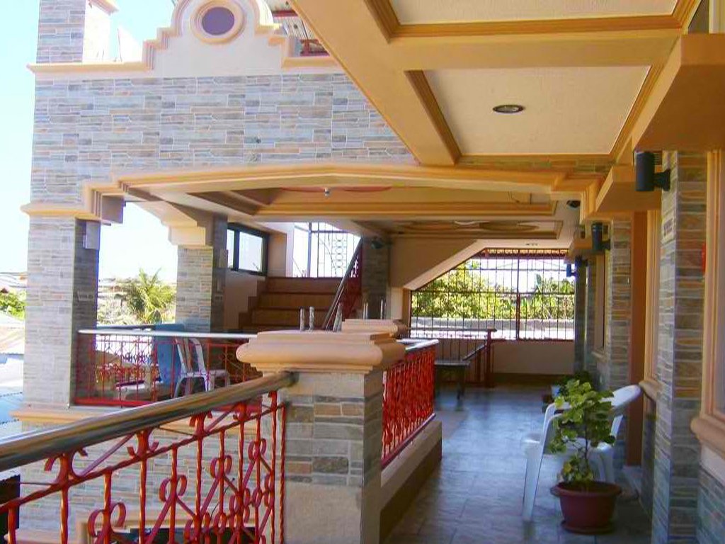 eden travellers lodge