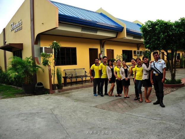 antonios apartelle and suites