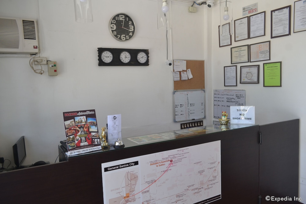 antonios apartelle and suites