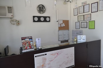 antonios apartelle and suites