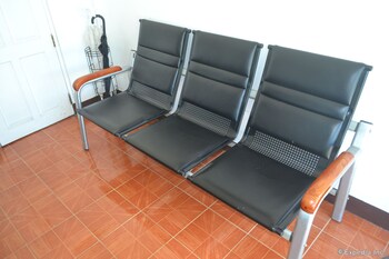 antonios apartelle and suites