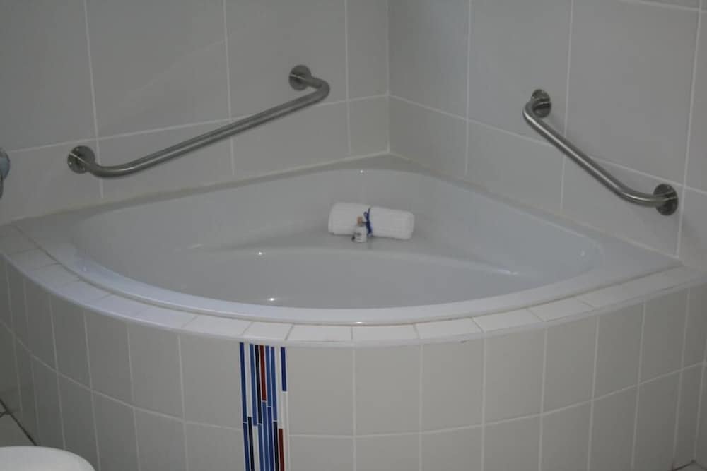 ahoy boutique hotel
