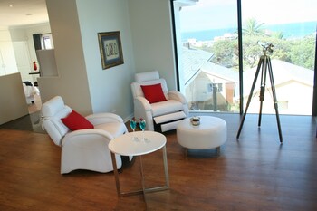 ahoy boutique hotel