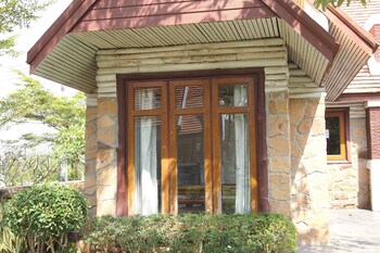 khao yai country hill resort