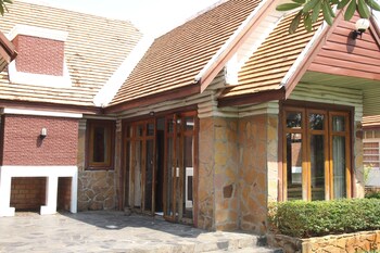 khao yai country hill resort