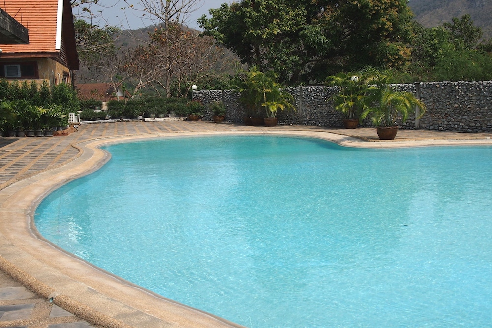 khao yai country hill resort