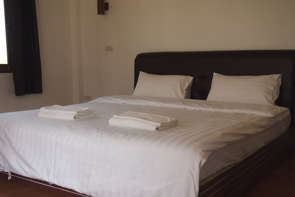 khao yai country hill resort