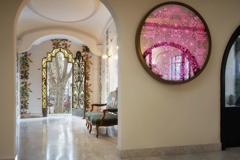 pug seal polanco allan poe