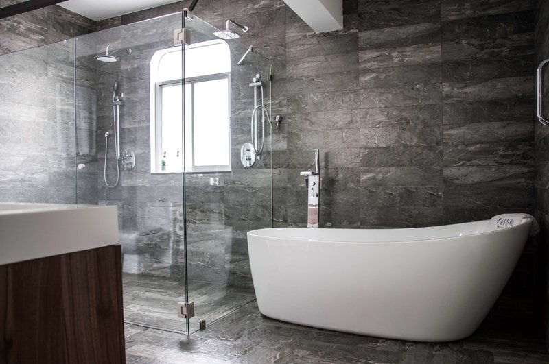 pug seal polanco allan poe