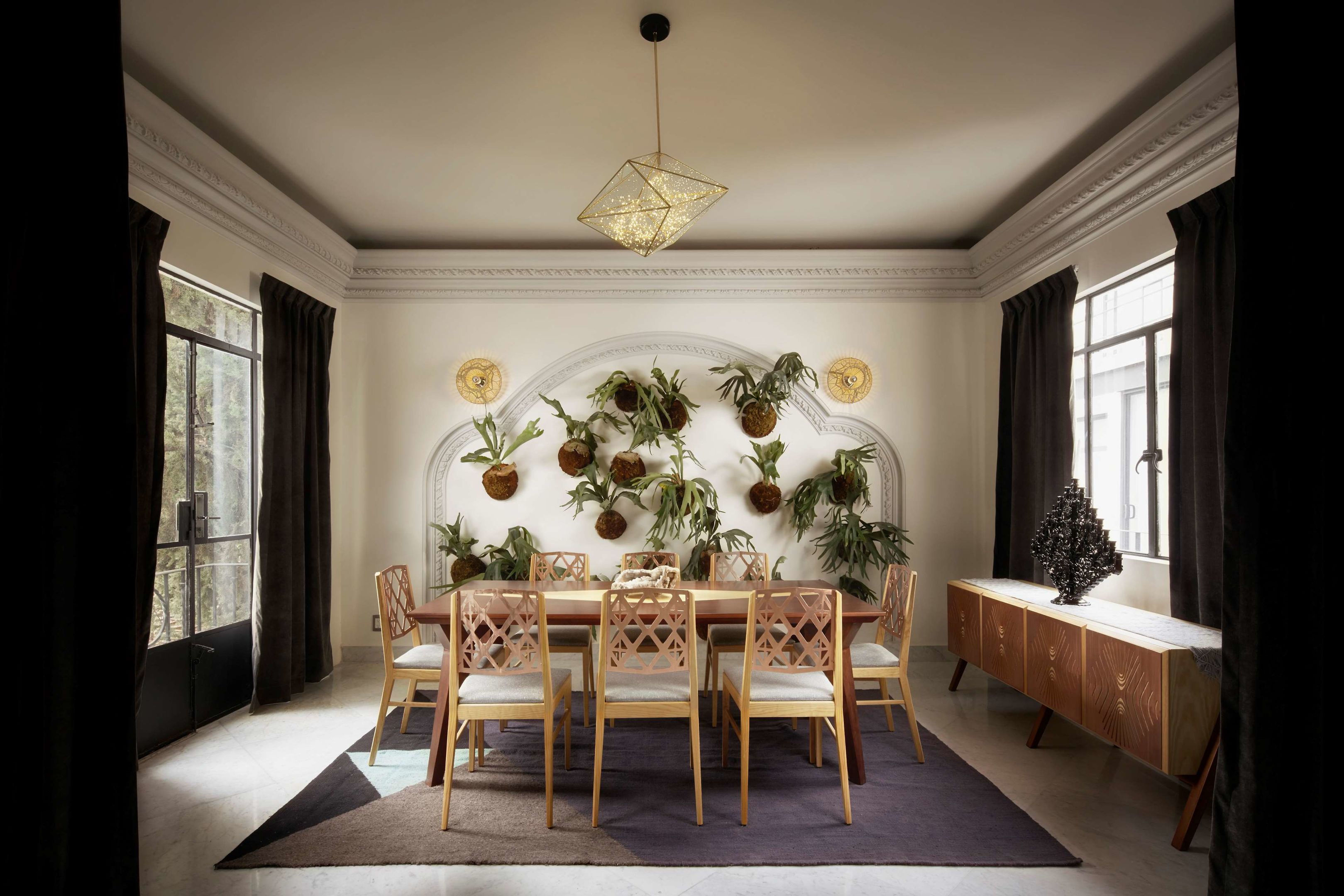 pug seal polanco allan poe