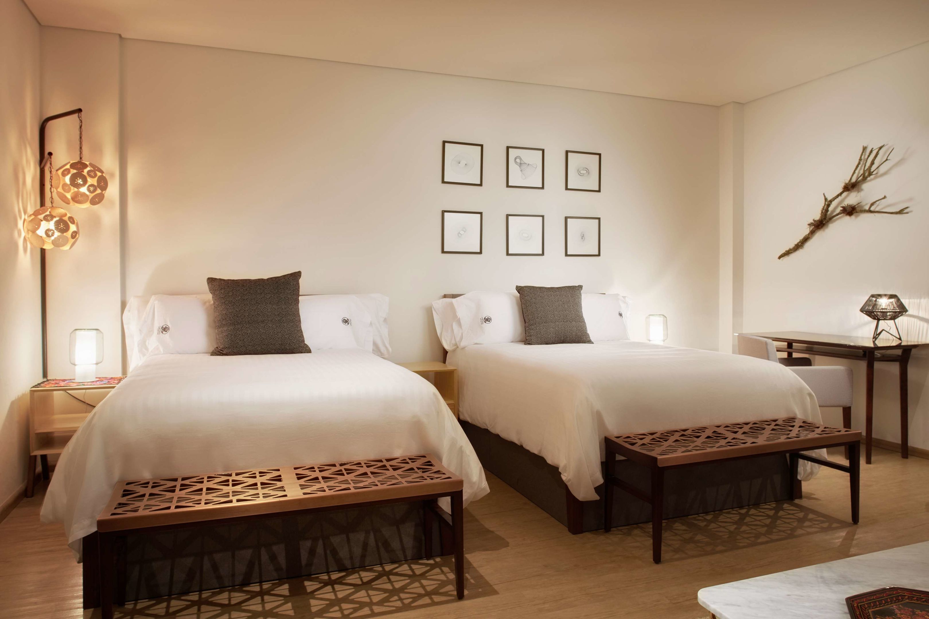 pug seal polanco allan poe