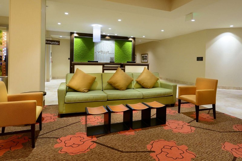 hilton garden inn greensboro airport