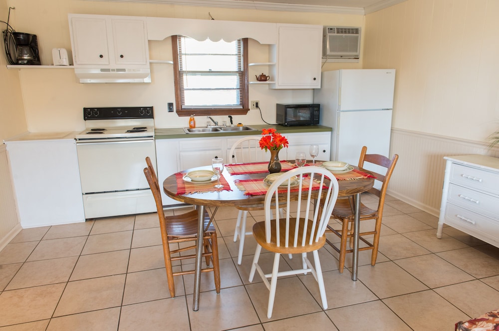 oceanside court by kees vacations