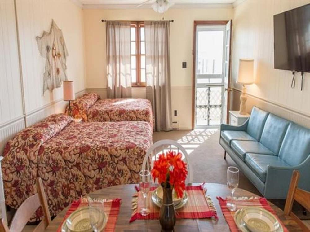 oceanside court by kees vacations