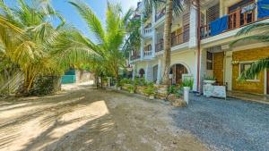 sky garden mini hotel