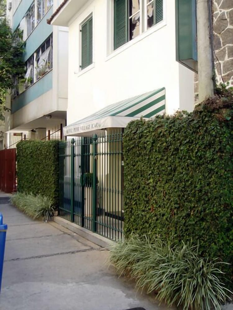 petit village icarai