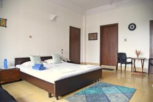 Central Bed & Breakfast,Kolkata>>Howrah,3 star