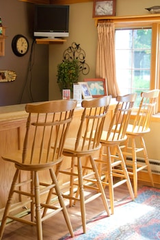 settlement courtyard inn and lavender spa