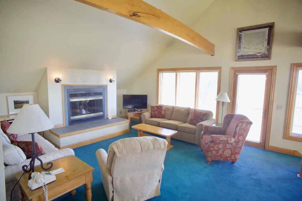 settlement courtyard inn and lavender spa