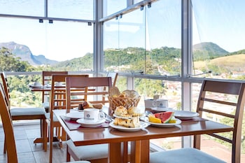 hotel petropolis inn