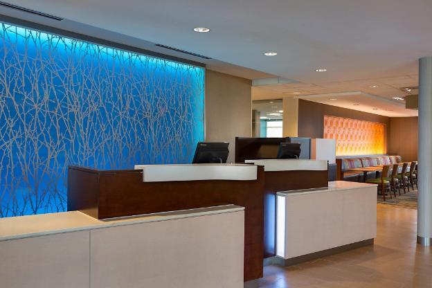 fairfield inn and suites dallas west i 30