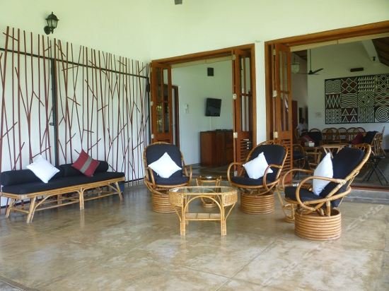 Serenity Lake Front Villa,Colombo>>Boralesgamuwa,3 star