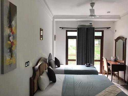 eagles residence