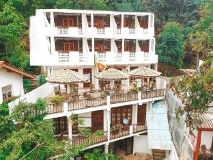 Mirissa Beach Inn,Matara>>Galle,3 star