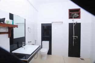 Mirissa Beach Inn,Matara>>Galle,3 star