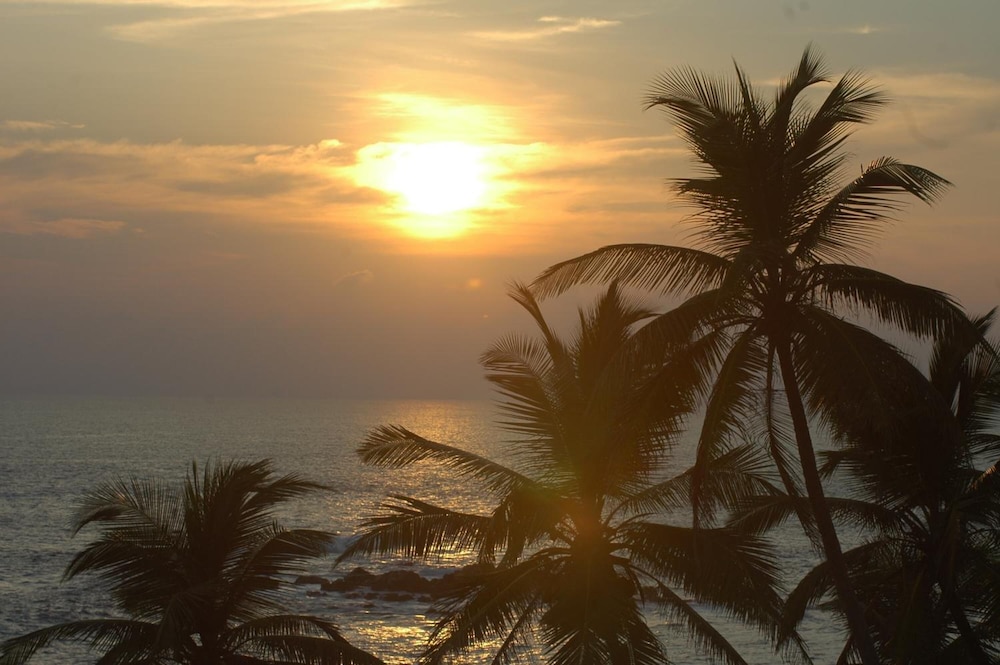 mirissa beach inn