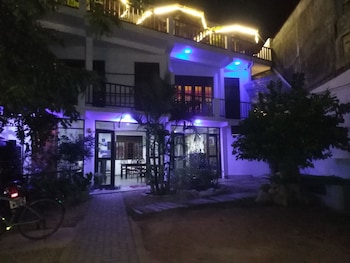 mirissa beach inn