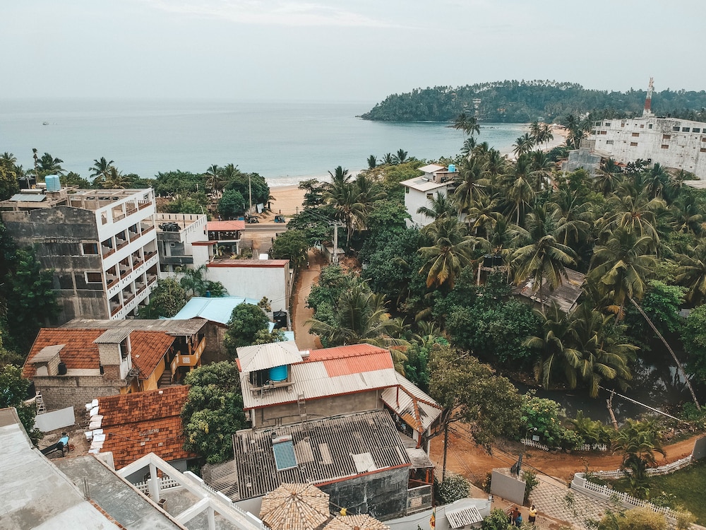 mirissa beach inn