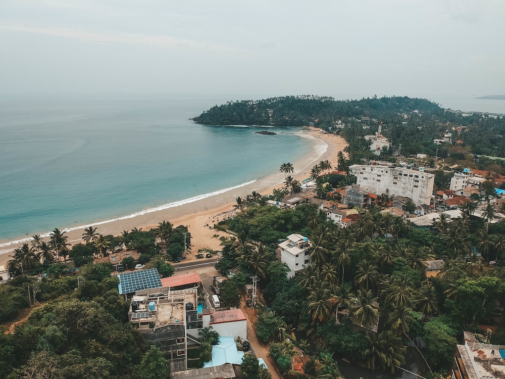 mirissa beach inn