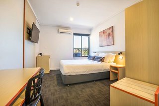 nightcap at rose and crown hotel